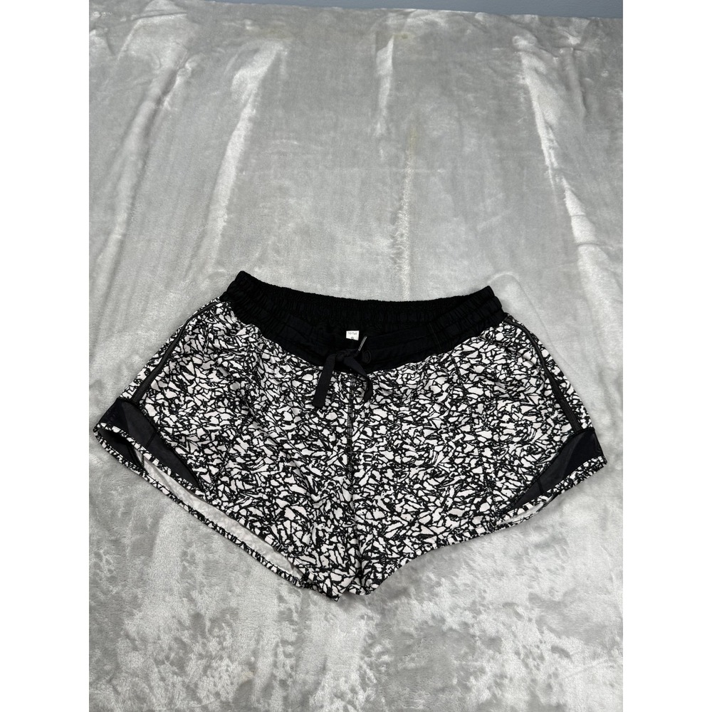 Lululemon Tracker Short V in Ice Breaker White Black / Black Shorts Size 10 Tall